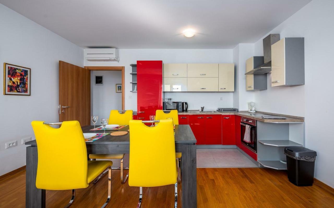 Laura House With Apartment อูมัค ภายนอก รูปภาพ